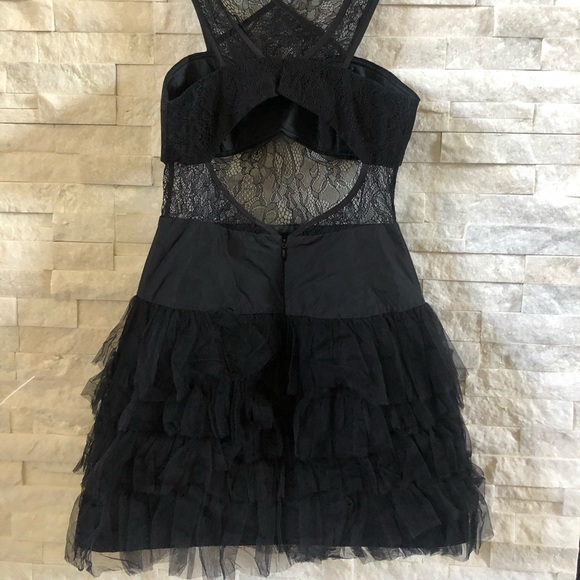 Dress - Picture 3 of 3